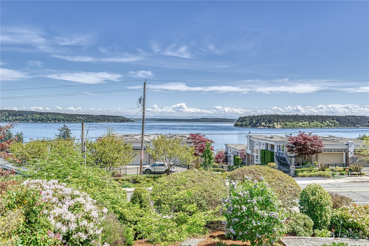 Redfin Gig Harbor Waterfront