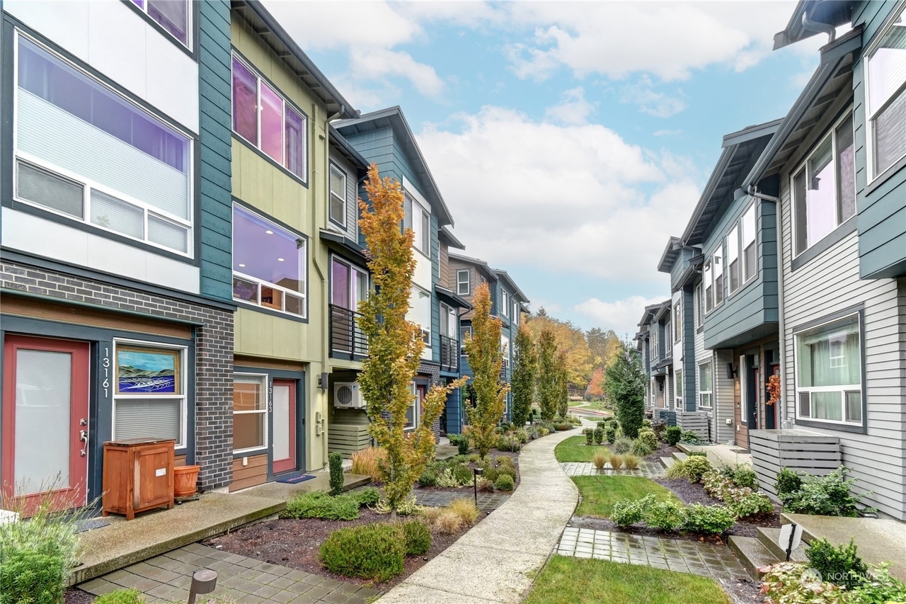 13163 83rd Ln S, Seattle, WA 98178 | MLS# 2310193 | Redfin 13163 83rd Ln S, Seattle, WA 98178 | MLS# 2310193 | Redfin