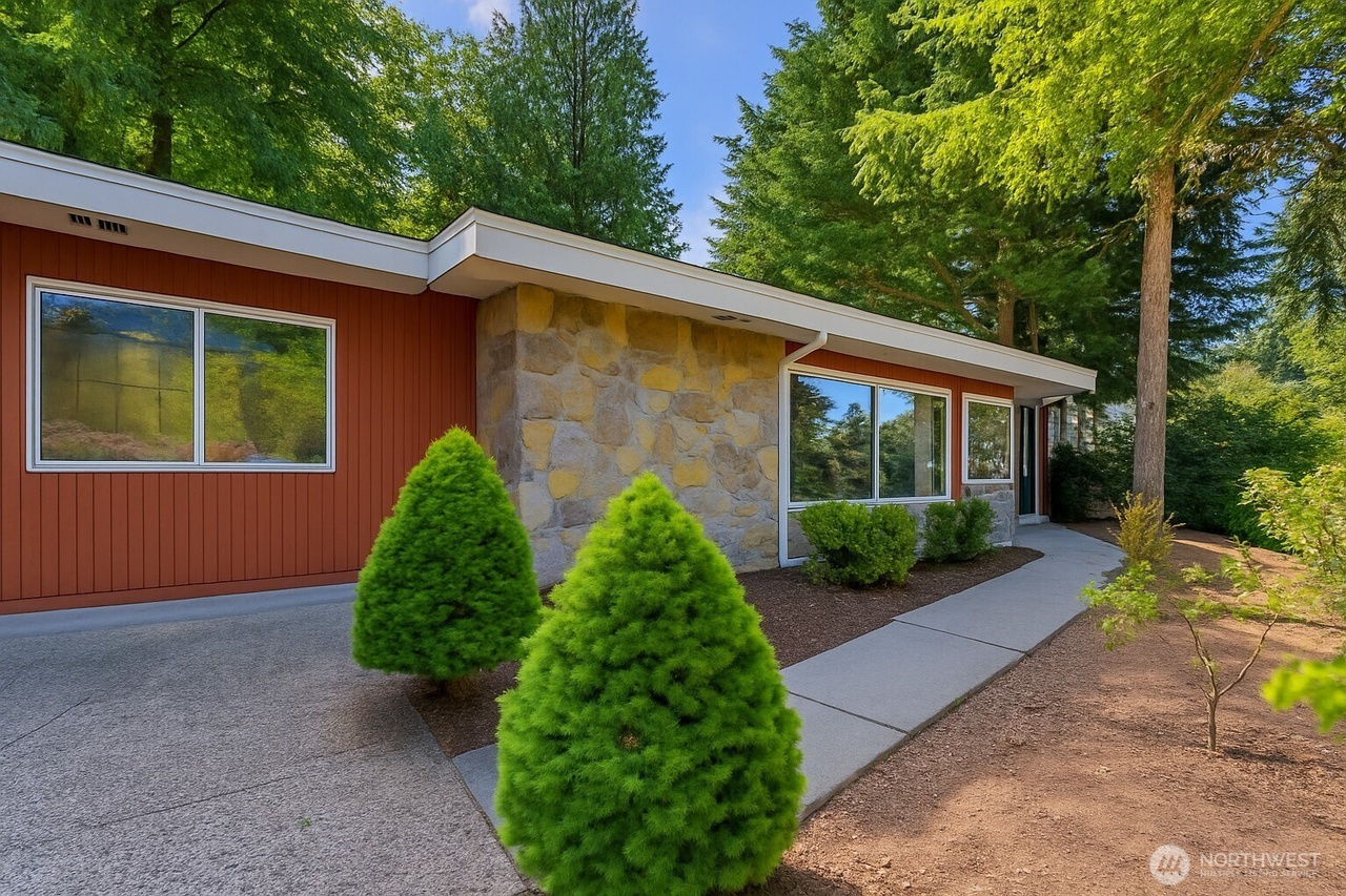 2463 74th Ave SE, Mercer Island, WA 98040 | For Sale