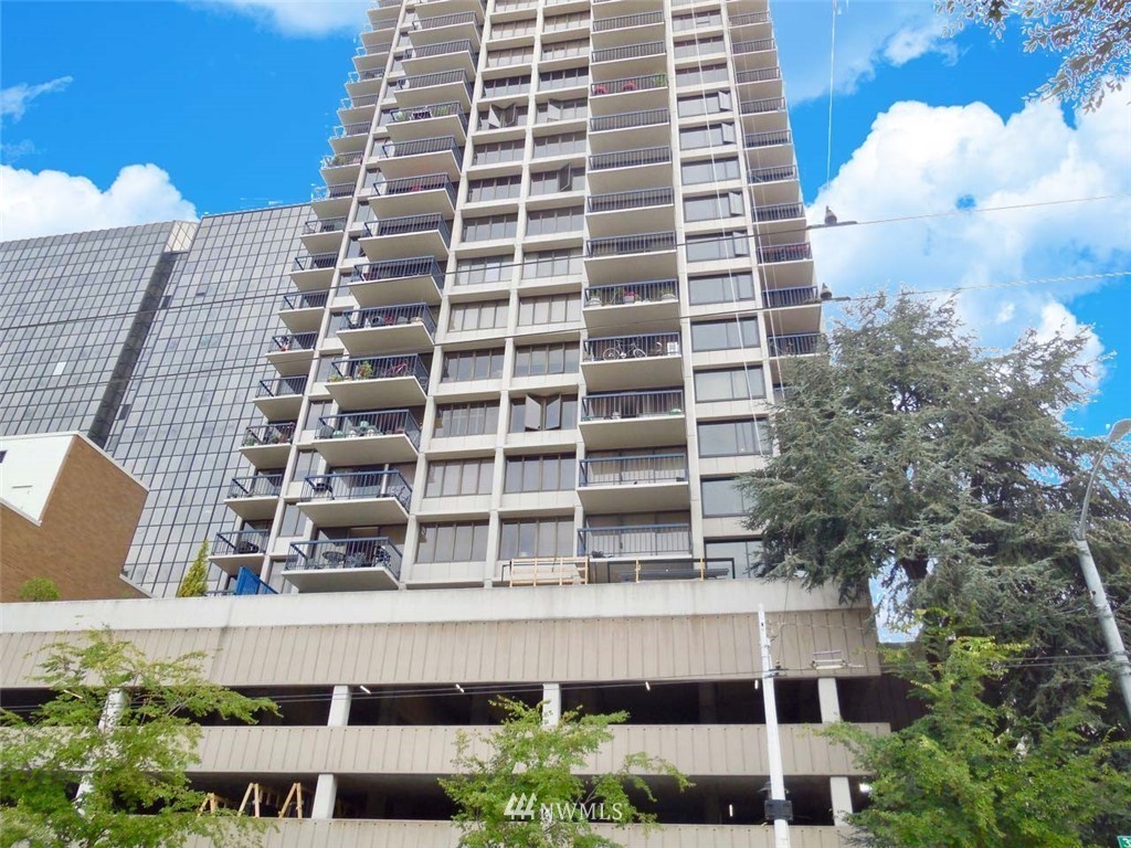 2100 3rd Ave Seattle
