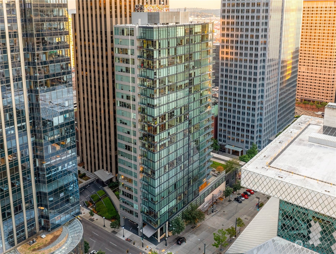 909 5th Ave Seattle