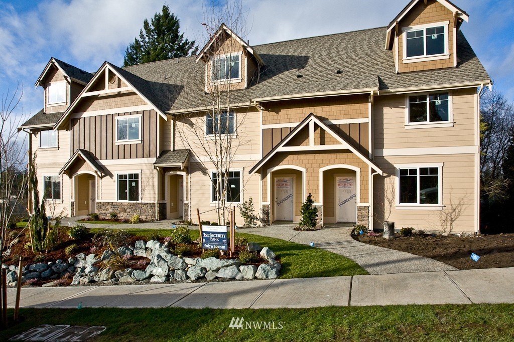5913 212th Pl SW #1, Mountlake Terrace, WA 98043