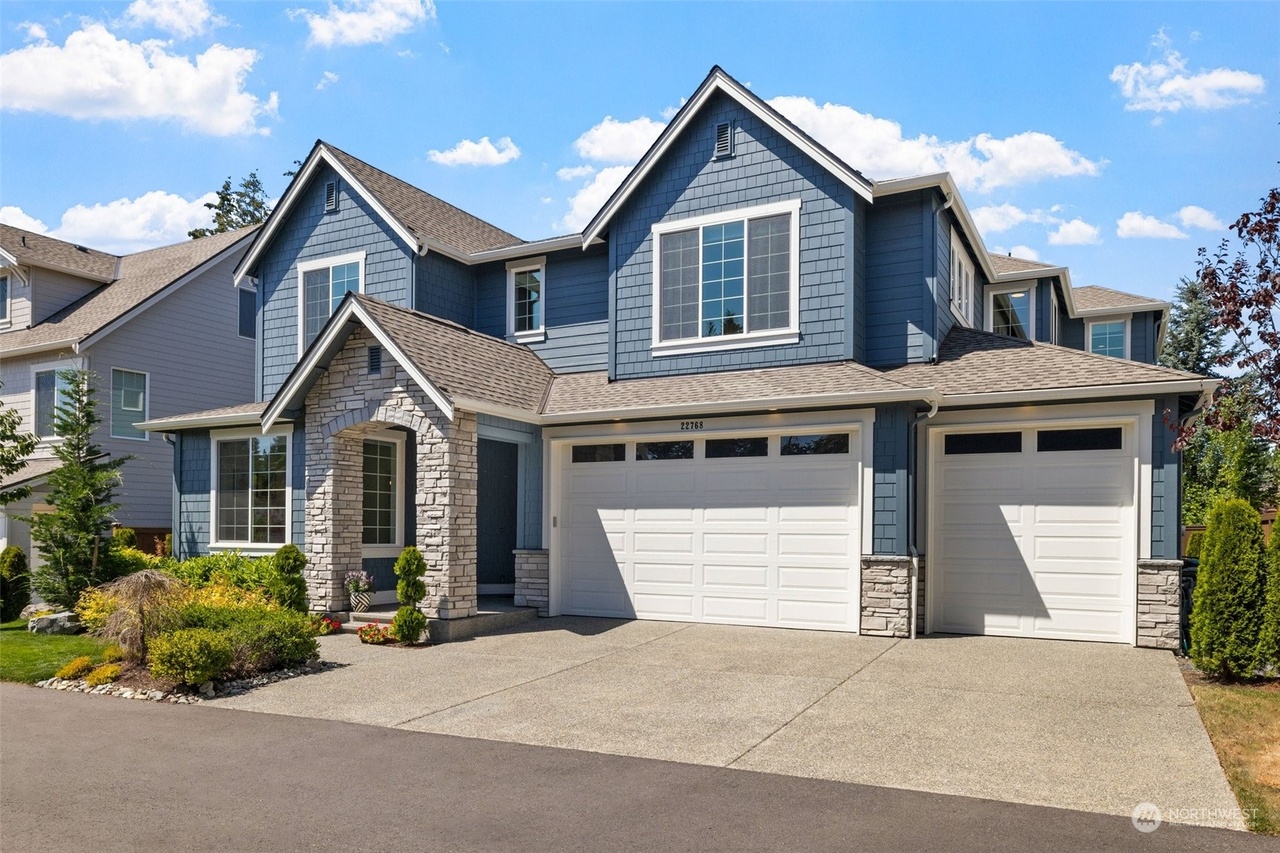 22768 SE 13th Ct, Sammamish, WA 98075 | Redfin