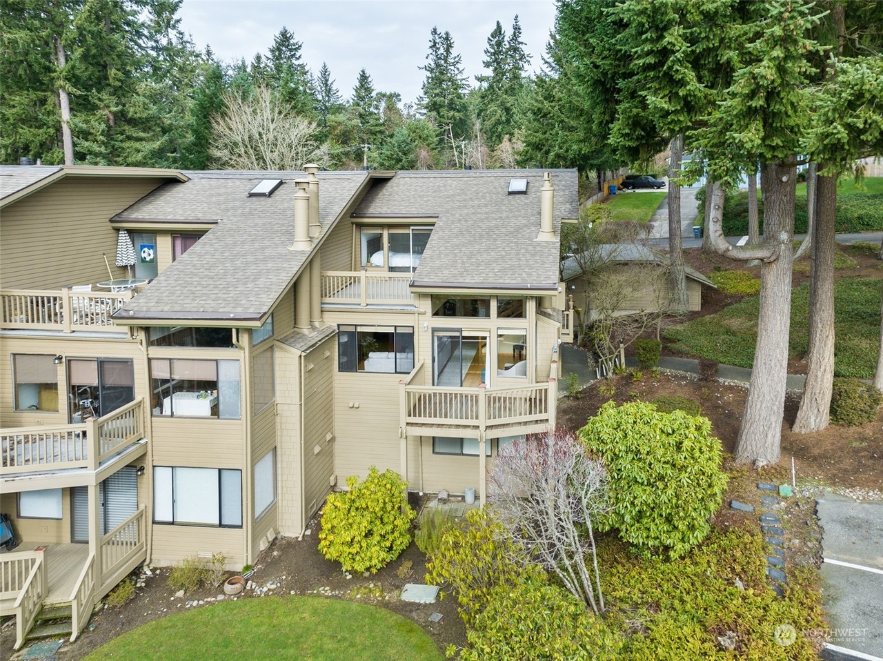 2017 Narrows View Cir NW Unit A201, Gig Harbor, WA 98335 MLS 2038357