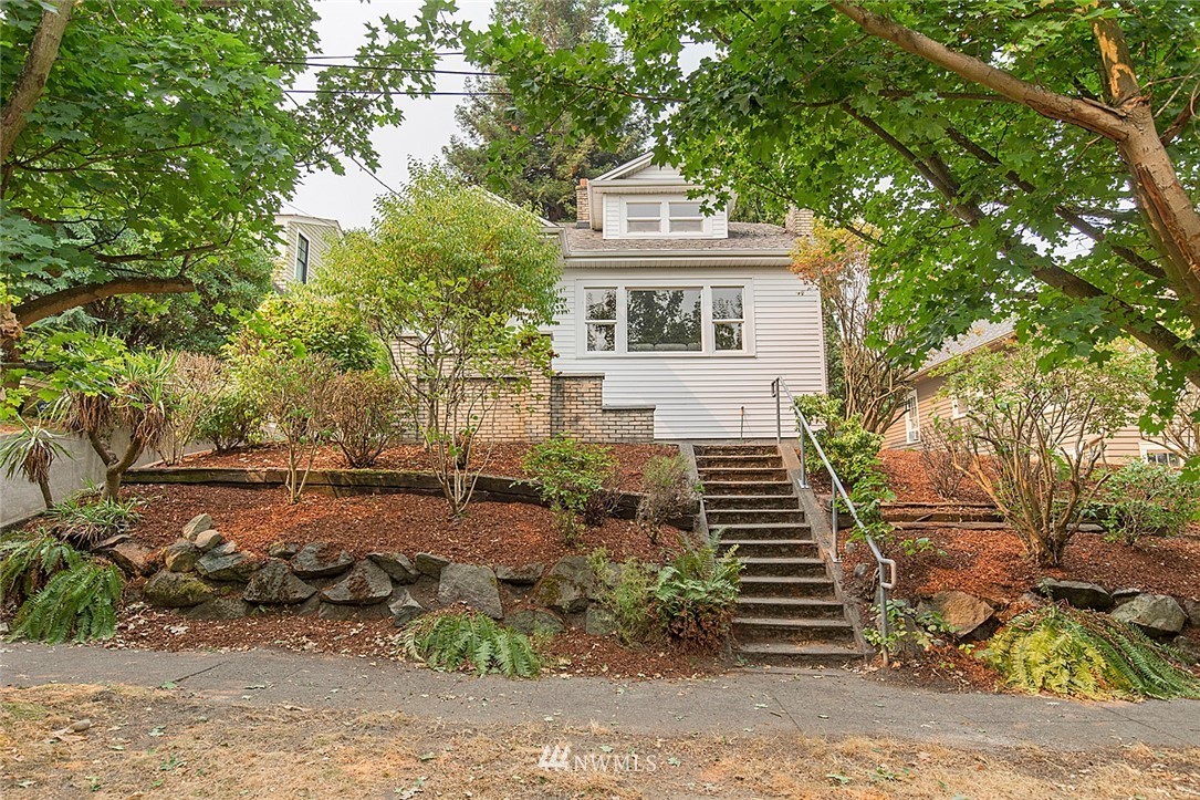 2315 Warren Avenue North, Seattle, WA 98109 | MLS# 1188417 | Redfin