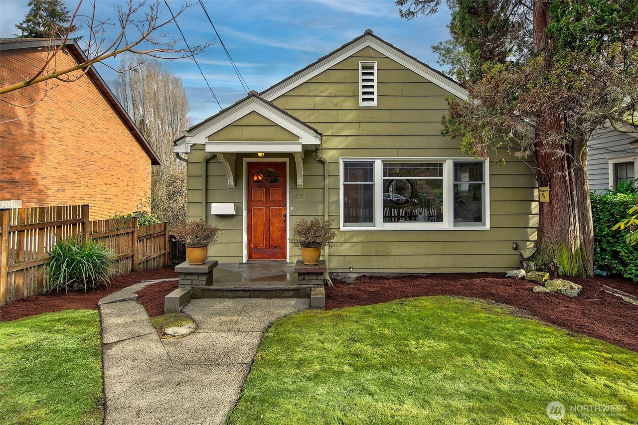 6552 20th Ave NE, Seattle, WA 98115 | Redfin