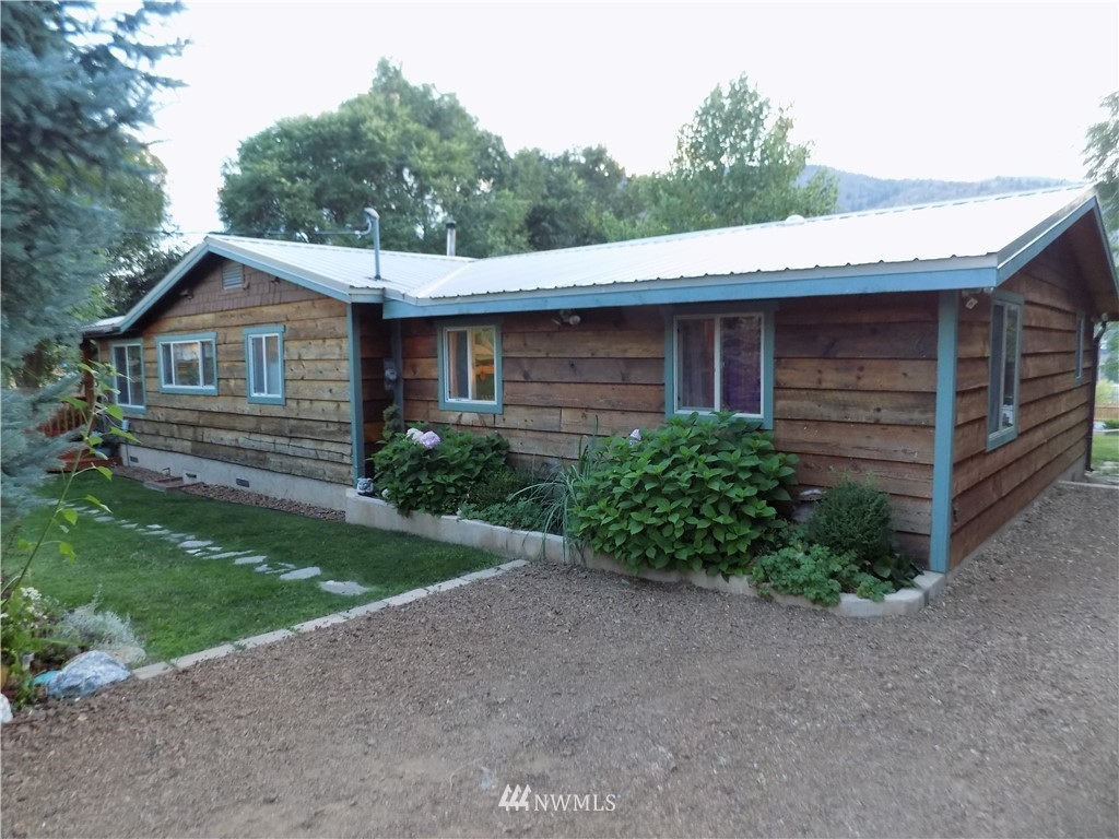 6 Main St, Loomis, WA 98827 MLS 1337475 Redfin