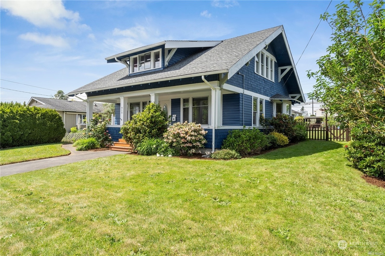 415 E Front St, Lynden, WA 98264 | MLS# 2020480 | Redfin