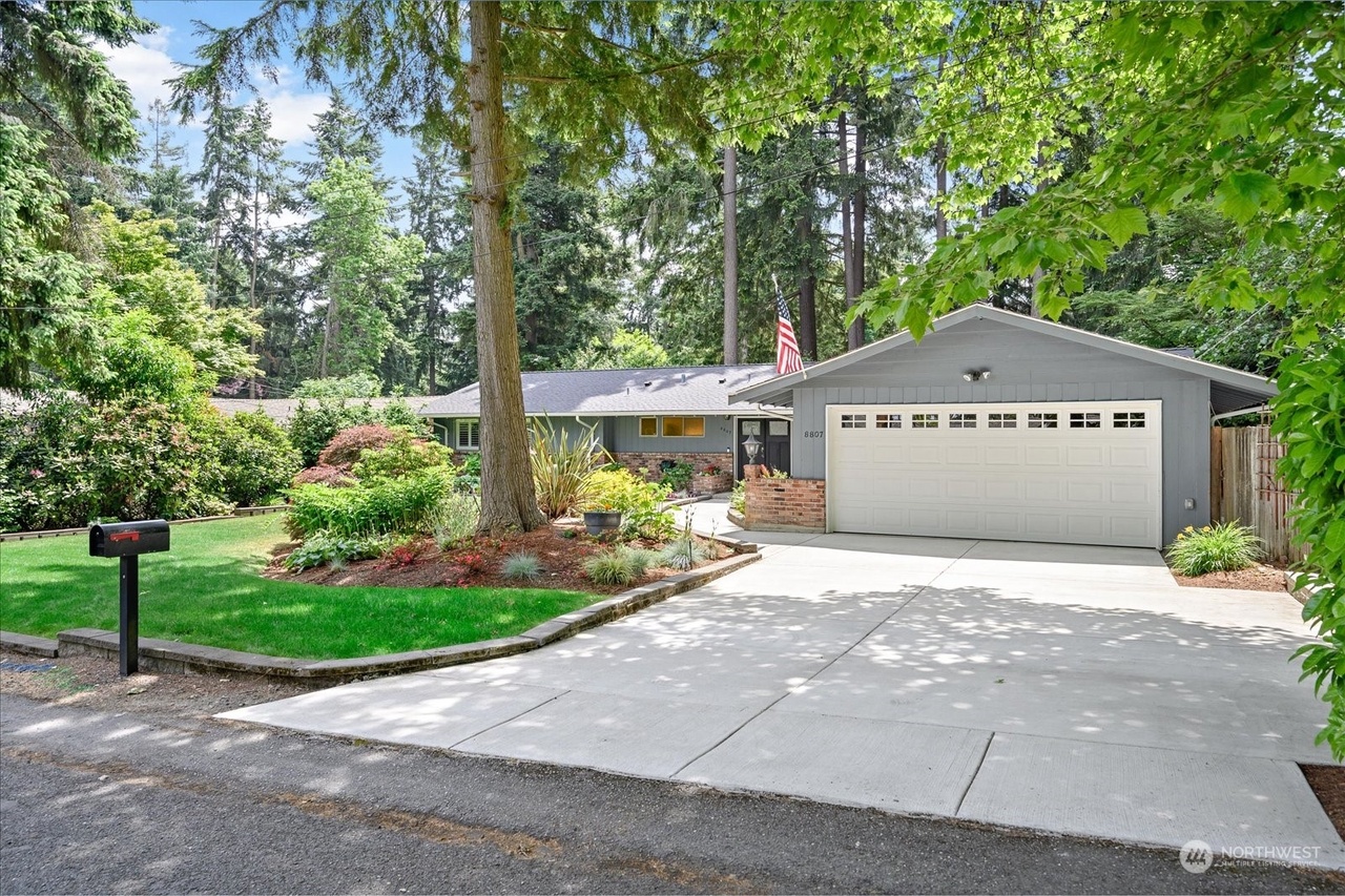 8807 SE 59th St, Mercer Island, WA 98040 | MLS# 2129537 | Redfin