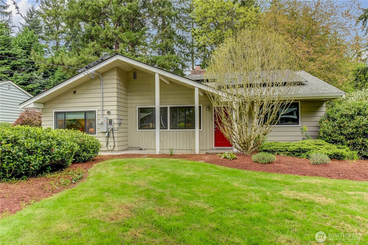7444 NE 156th St, Kenmore, WA 98028 | Redfin