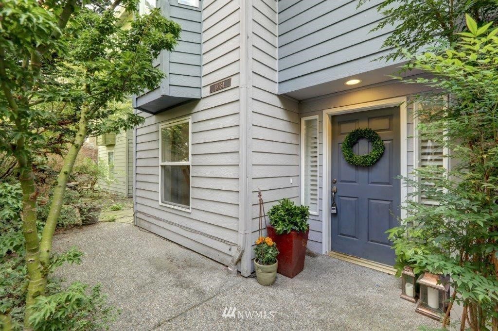 1818 25th Ave Unit A, Seattle, WA 98122