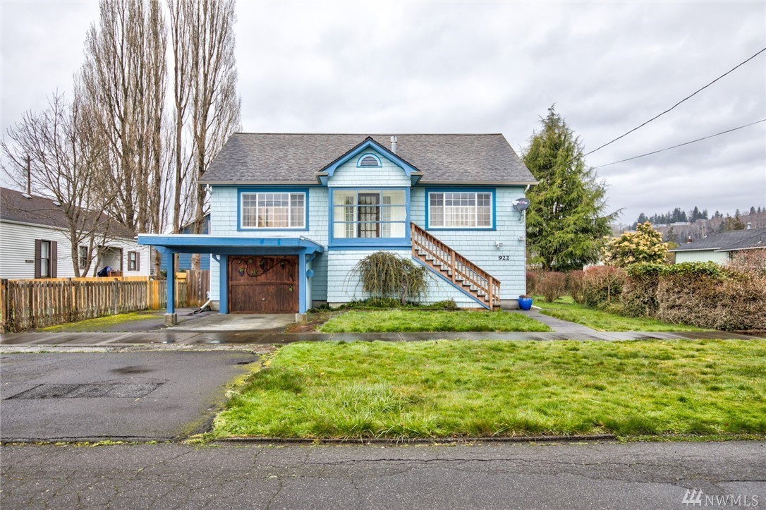 922 Spruce St, Hoquiam, WA 98550 | MLS# 1747699 | Redfin