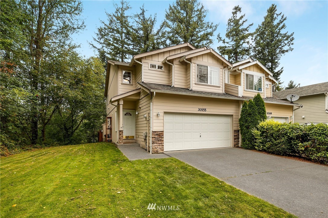 https://ssl.cdn-redfin.com/photo/1/bigphoto/734/1507734_2.jpg

