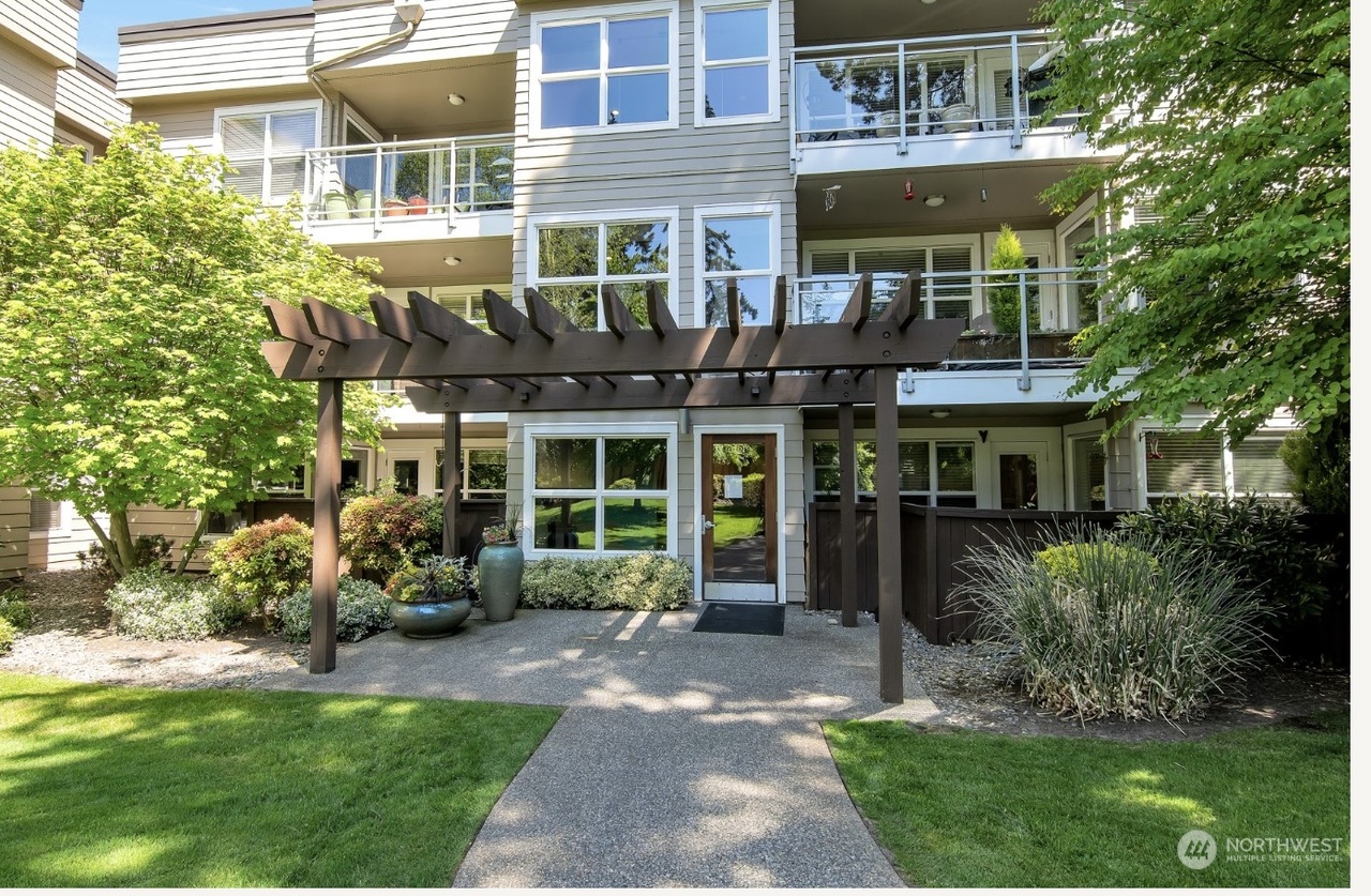 23015 Edmonds Way Unit A114, Edmonds, WA 98020 | MLS# 2075773 | Redfin