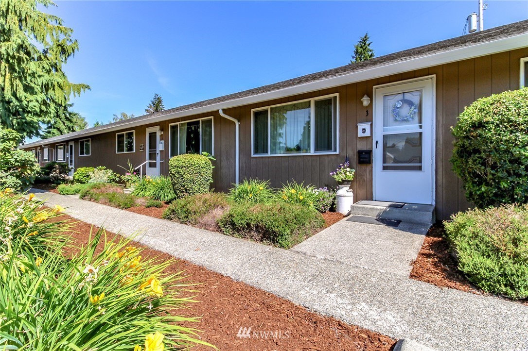 802 7th St SW, Puyallup, WA 98371 | MLS# 1798797 | Redfin