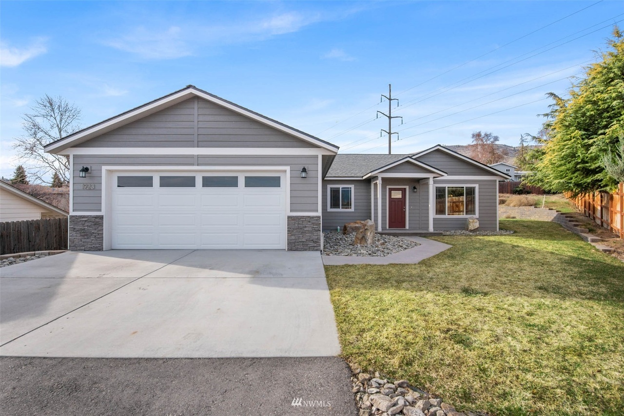 1923 Grandview Loop, Wenatchee, WA 98801 MLS 1907812 Redfin