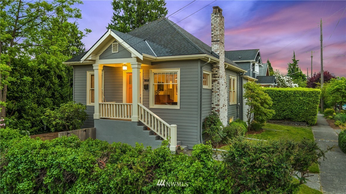 303 NE 56th St, Seattle, WA 98105 | MLS# 1777838 | Redfin