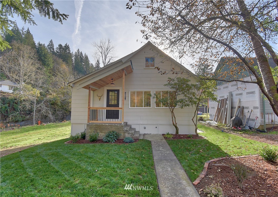 https://ssl.cdn-redfin.com/photo/1/bigphoto/871/1541871_4.jpg
