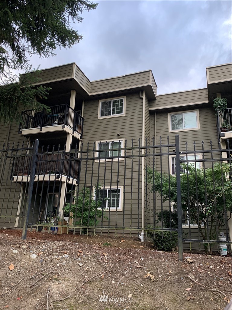 28307 18th Ave S Unit B-304, Federal Way, WA 98003 | MLS# 1684890 | Redfin