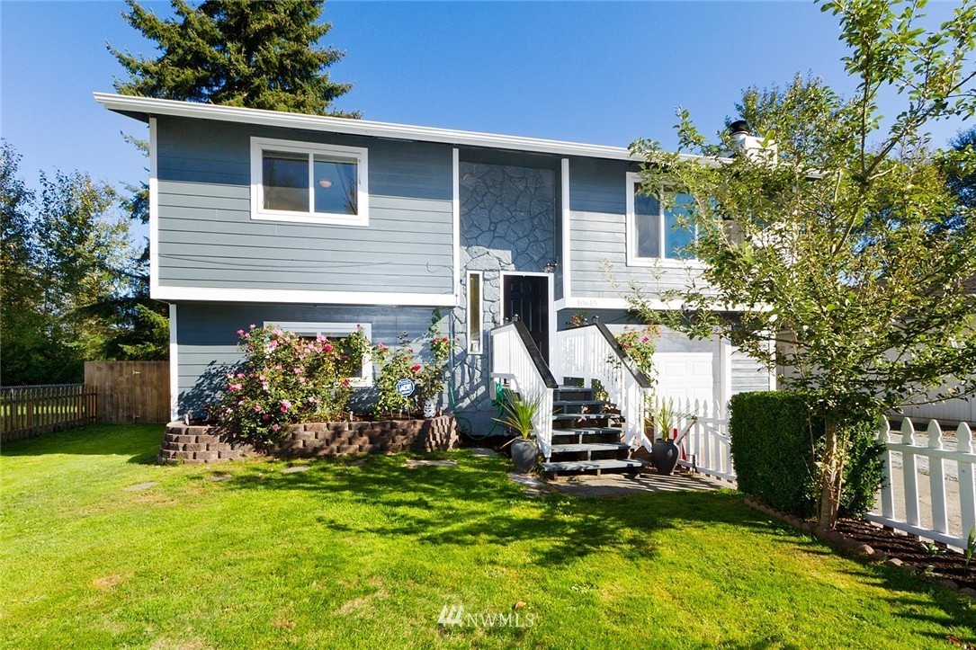 10615 56th Ave NE, Marysville, WA 98270