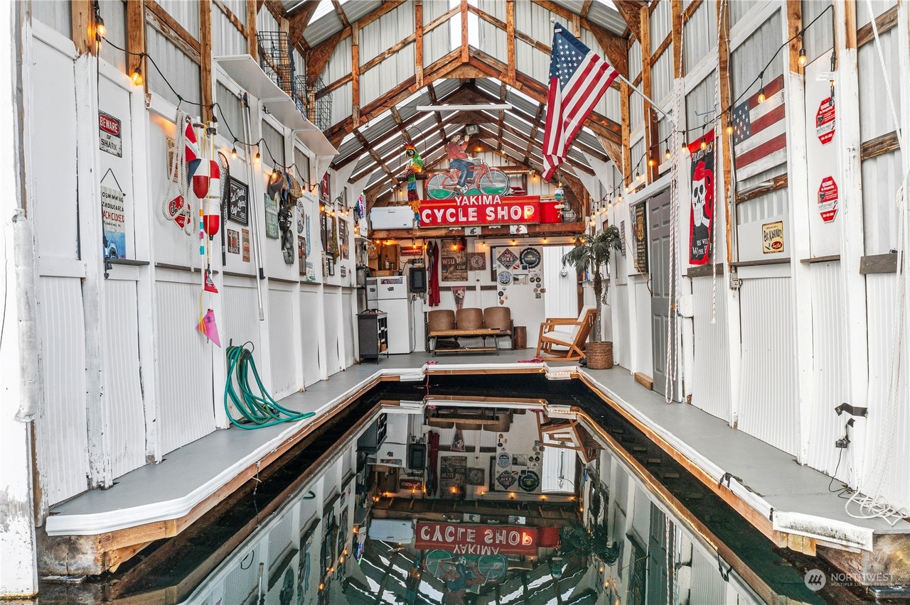 tacoma yacht club boat houses for sale