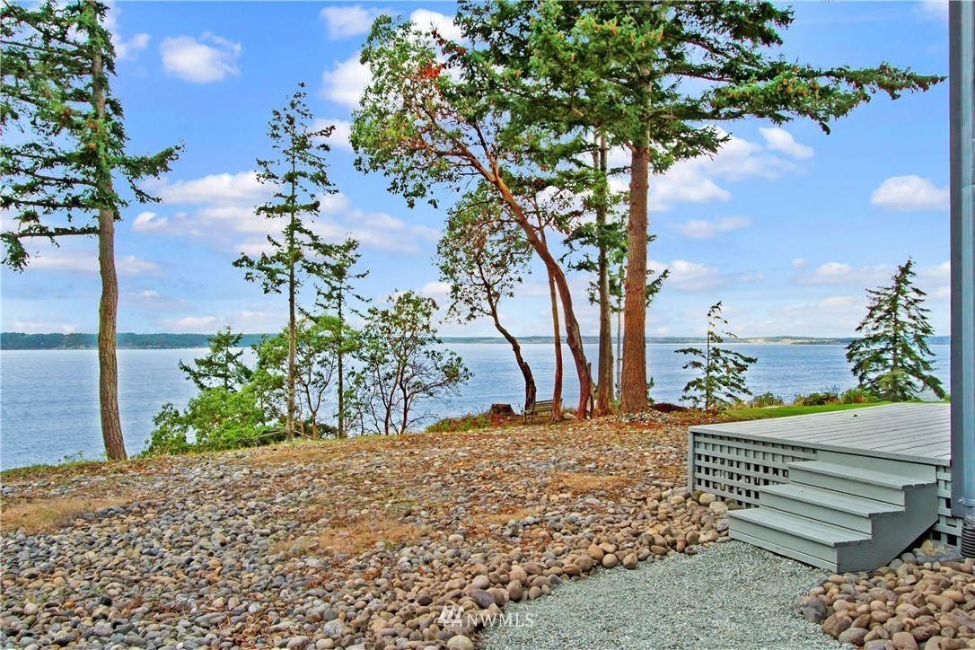 80 Edgewater Dr, Camano Island, WA 98282 | MLS# 1053948 | Redfin