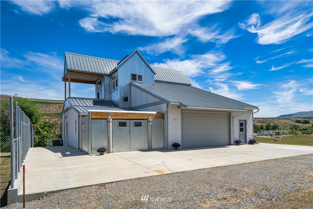 1307 Jefferson Ave, Bridgeport, WA 98813 MLS 1478993 Redfin