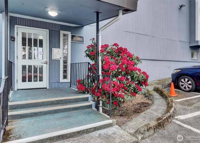 Property at 10455 Des Moines Memorial Dr S Unit N303, Seattle, WA 98168, 2 beds, 2 baths