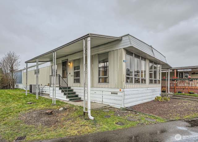 Property at 3222 S 183rd St, Seatac, WA 98188, 2 beds, 2 baths