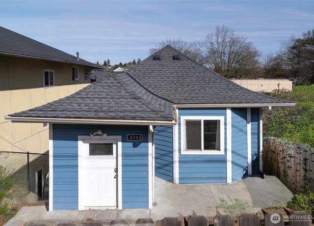 Property at 4204 Letitia Ave S, Seattle, WA 98118, 3 beds, 2 baths