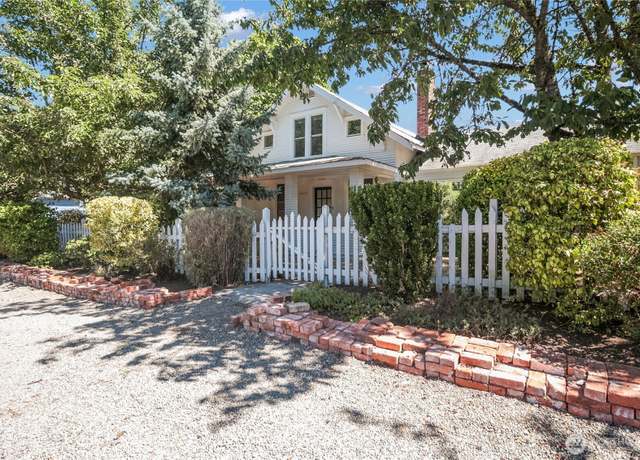 Property at 10824 53rd Ave S, Seattle, WA 98178, 4 beds, 2.5 baths