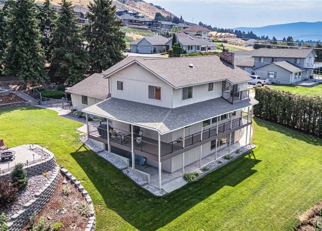 Property at 209 27th St NE, East Wenatchee, WA 98802, 5 beds, 3.5 baths