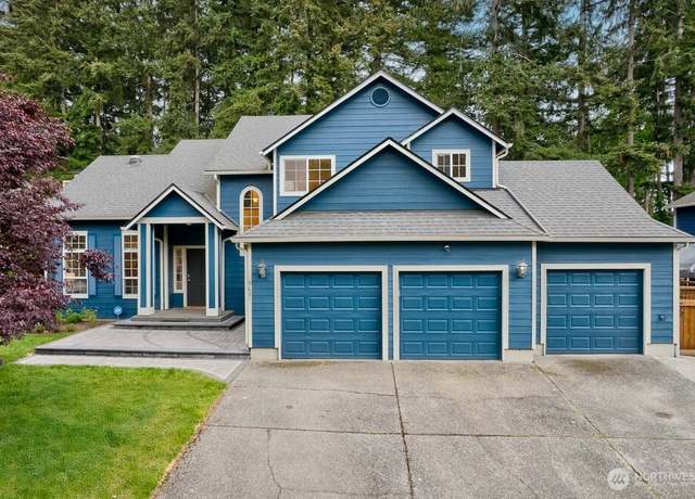 Property at 19621 10th Dr SE, Bothell, WA 98012, 4 beds, 2.5 baths