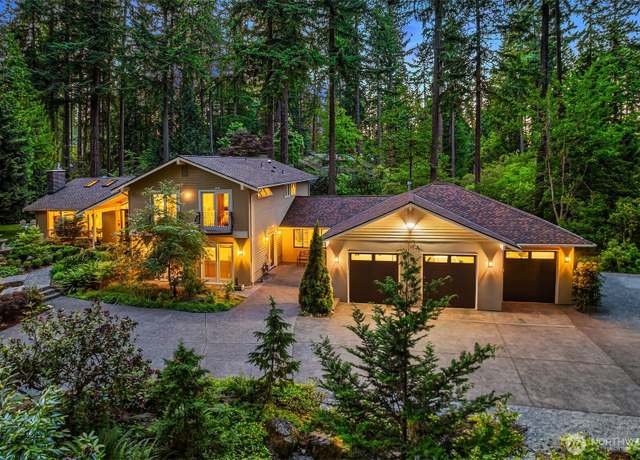 Property at 13520 NE 50th St, Bellevue, WA 98005, 4 beds, 3.5 baths