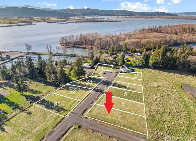 Property at 38 Sunnyfield Dr, Cathlamet, WA 98612