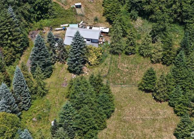 Property at 112 Primrose Ln, Cinebar, WA 98533, 1 bed, 1.5 baths