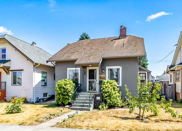 Property at 3503 Rockefeller Ave, Everett, WA 98201, 3 beds, 3 baths