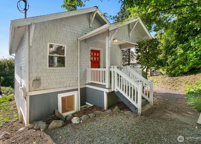 Property at 2323 12th Ave S, Seattle, WA 98144, 3 beds, 2.5 baths