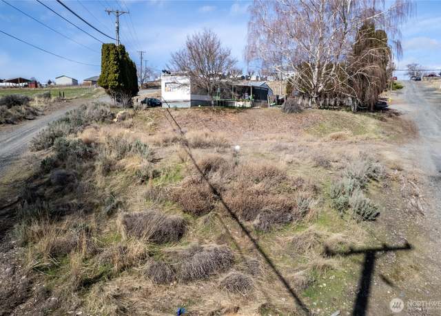 Property at 239 Lincoln Ave, Electric City, WA 99123