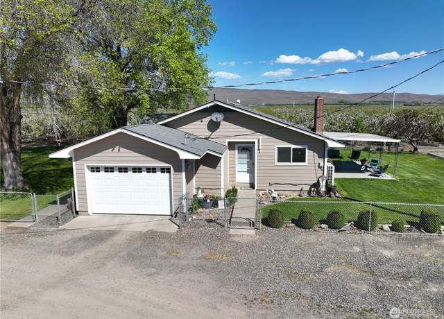 Property at 281 Lateral C Rd, Wapato, WA 98951, 3 beds, 2 baths