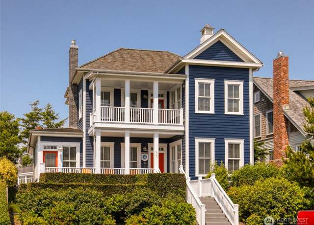 Property at 33 Fireside Ln, Pacific Beach, WA 98571, 4 beds, 4.5 baths