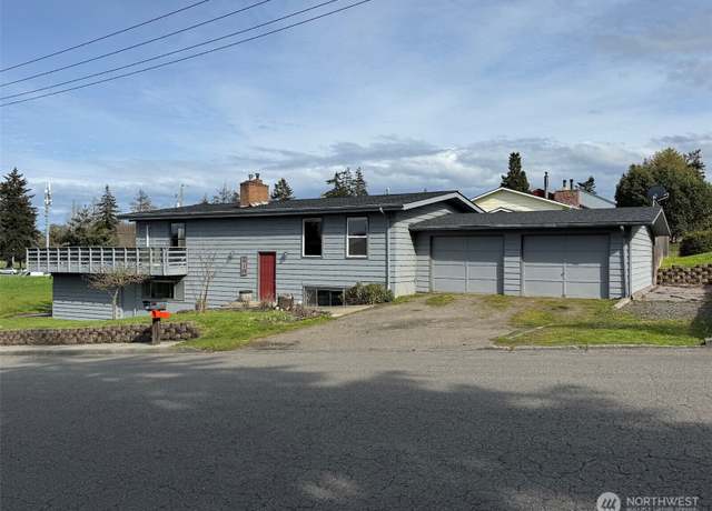 Property at 819 S G St, Port Angeles, WA 98363, 4 beds, 2 baths