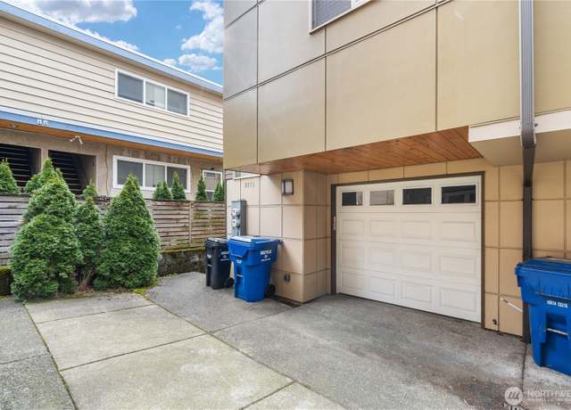Property at 927 N 85th St Unit B, Seattle, WA 98103, 3 beds, 3 baths