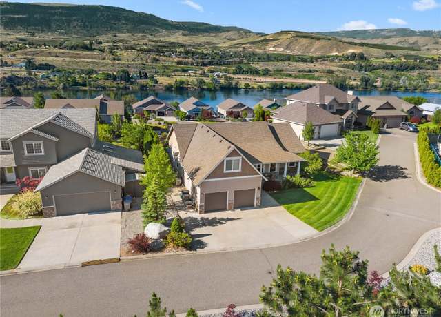 Property at 2835 Aspen Shores Dr, East Wenatchee, WA 98802, 3 beds, 2 baths