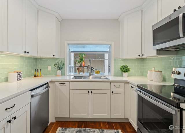 Property at 701 136th Pl NE Unit B5, Bellevue, WA 98005, 2 beds, 2 baths