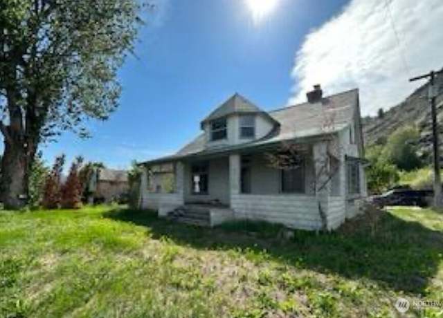 Property at 193 Golden Rd, Oroville, WA 98844, 4 beds, 3.5 baths