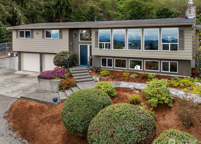 Property at 12430 136th Ave E, Puyallup, WA 98374, 4 beds, 3 baths