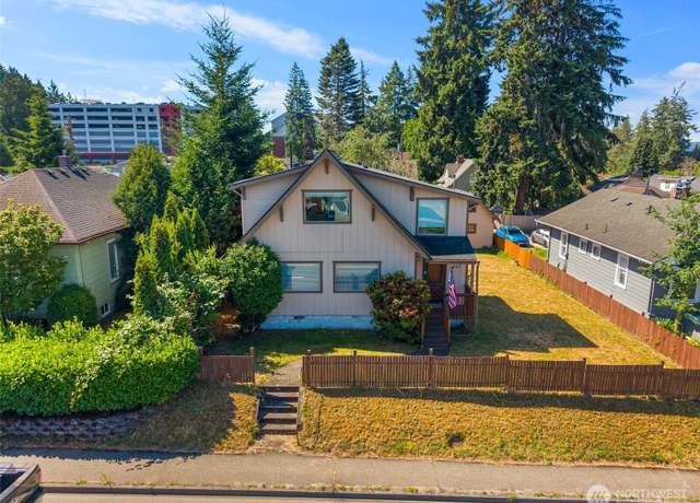 Property at 1907 Burwell St, Bremerton, WA 98337, 2 beds, 2 baths
