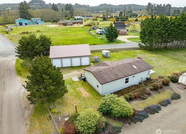 Property at 6611 Sandridge Rd, Long Beach, WA 98631, 3 beds, 2 baths