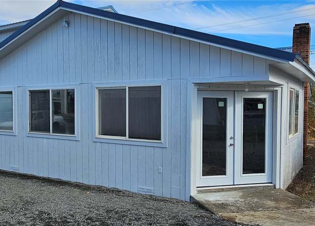 Property at 40 Cherry St S, Soap Lake, WA 98851, 4 beds, 2.5 baths